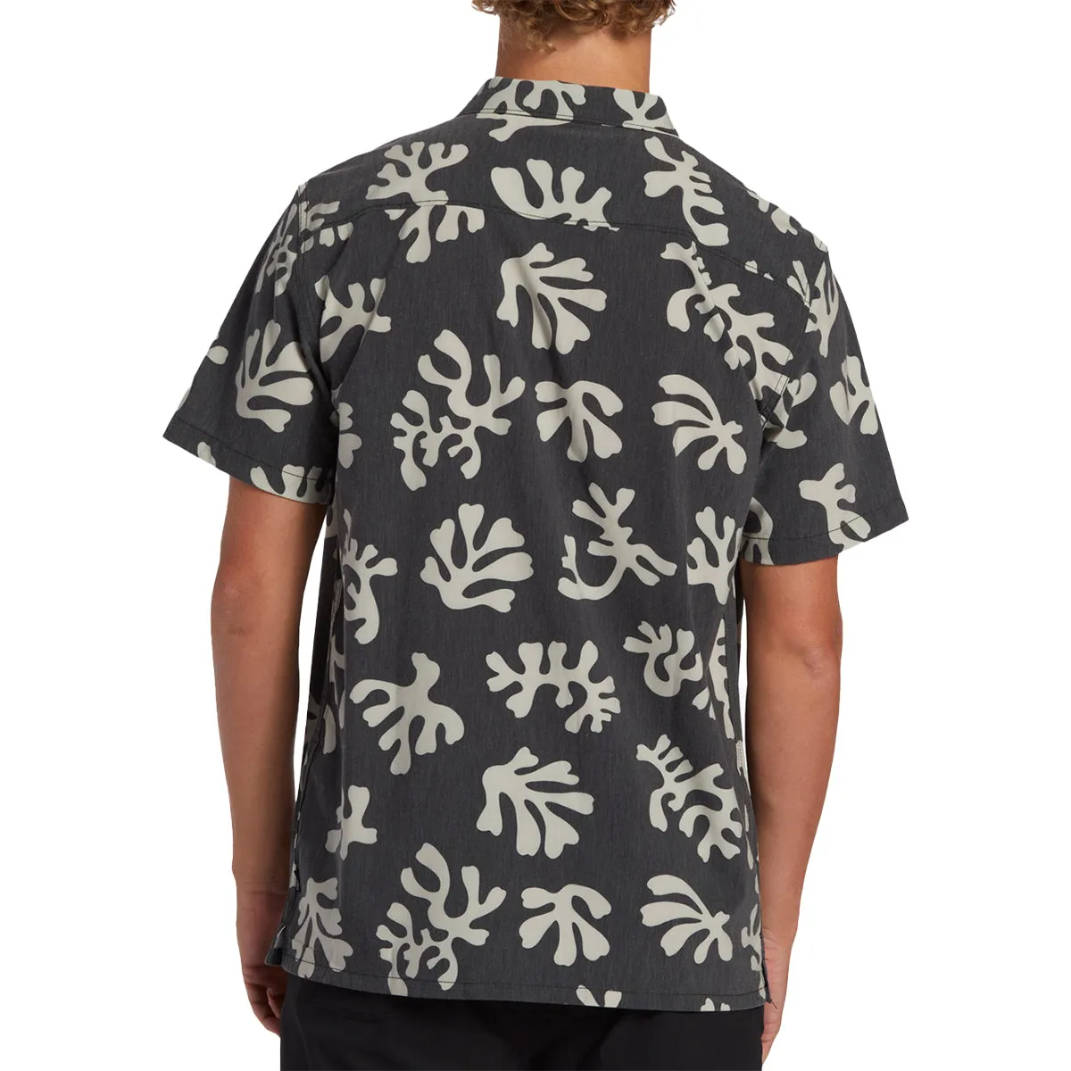 Billabong Coral Garden Surftrek Short Sleeve Button-Up Shirt