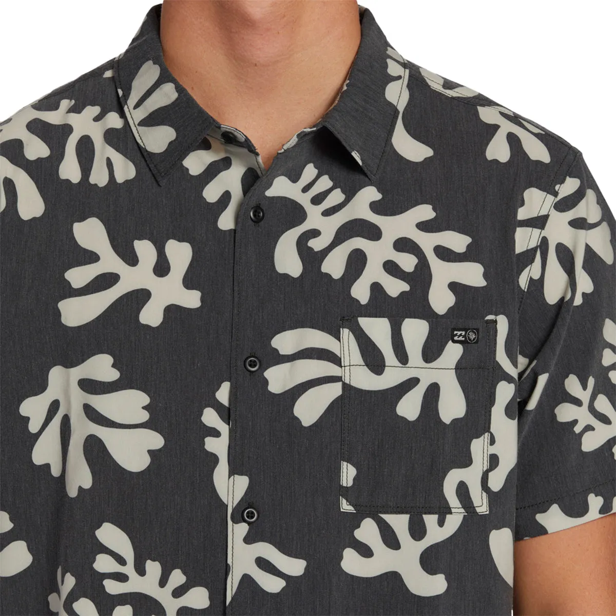 Billabong Coral Garden Surftrek Short Sleeve Button-Up Shirt