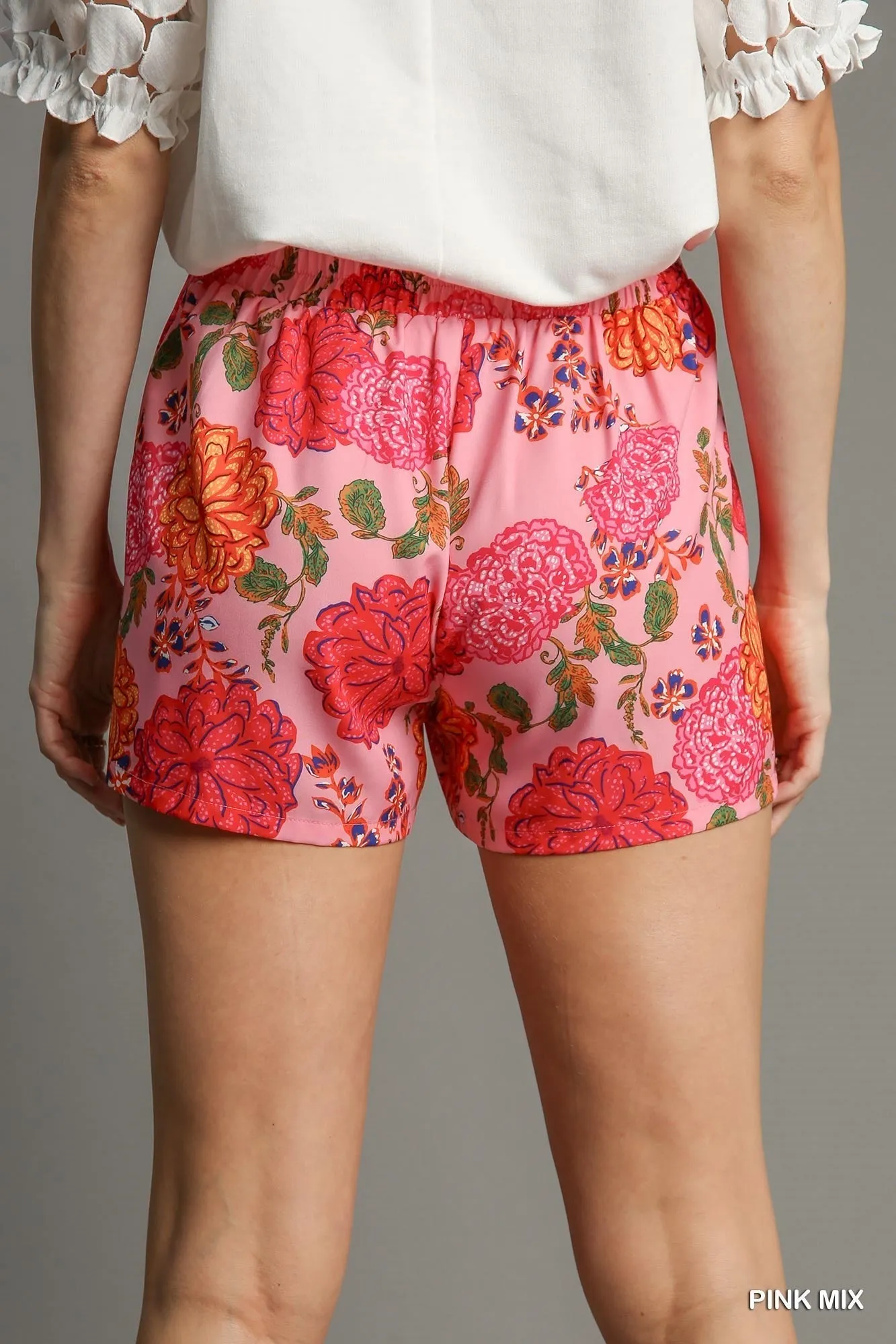 Pretty Whimsy Floral Shorts - Pink