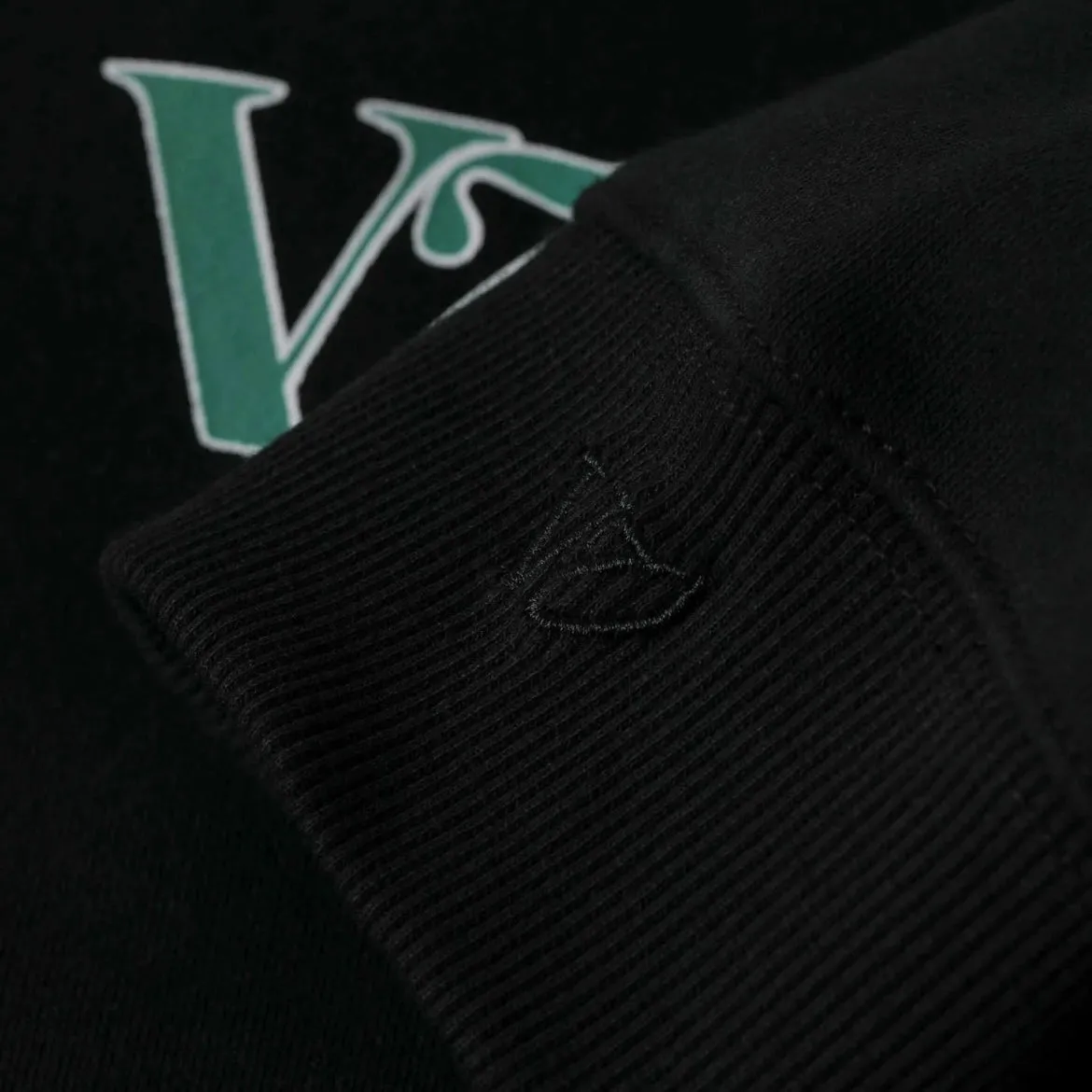 Rivvia Projects | GOLF HEAD HOOD | BLACK